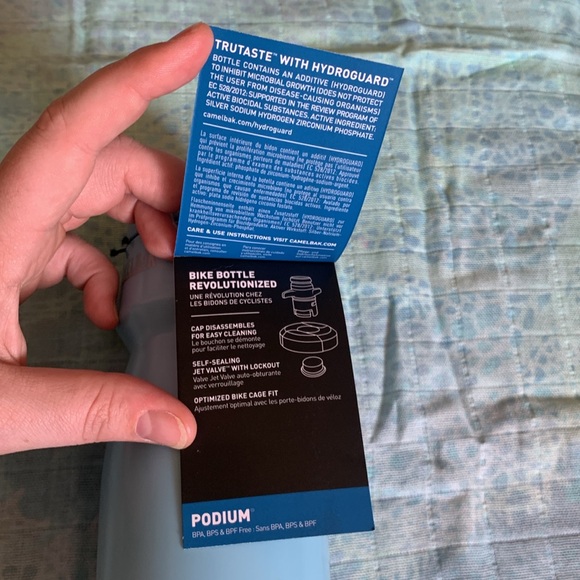 Camelbak Podium Chill 24 oz Bike Water Bottle - Stone Blue - NWT - Picture 5 of 8